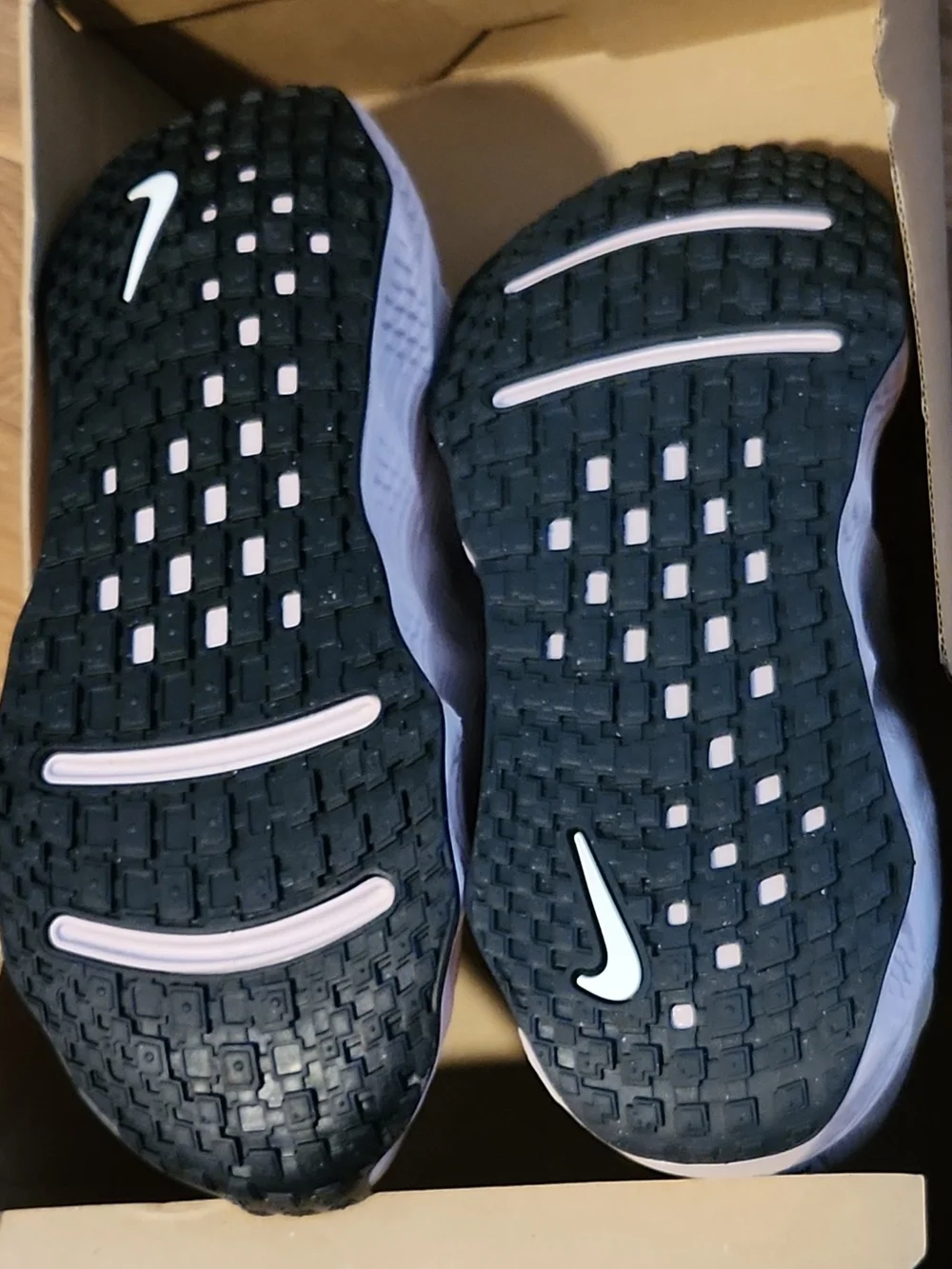 Nike women athletic